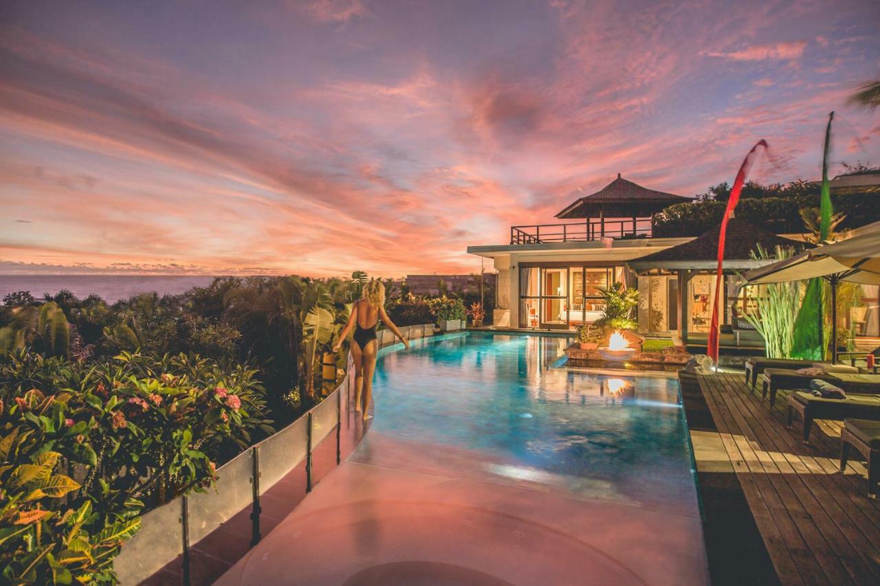 Forever Bali Villas นูซาดูอา ภายนอก รูปภาพ