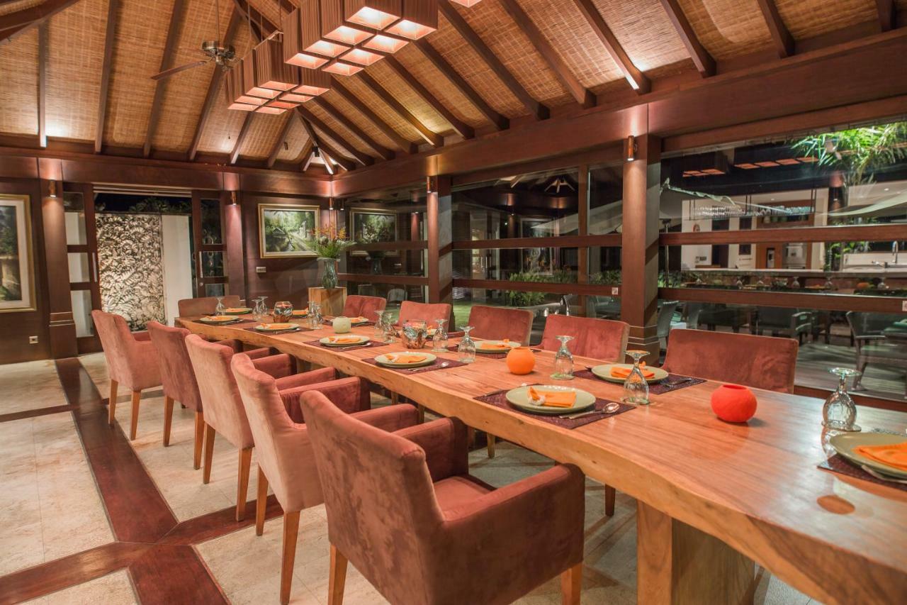 Forever Bali Villas นูซาดูอา ภายนอก รูปภาพ