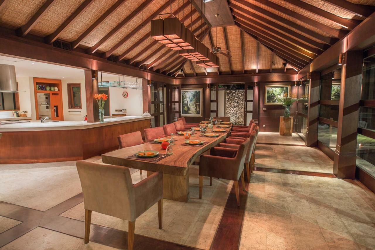 Forever Bali Villas นูซาดูอา ภายนอก รูปภาพ