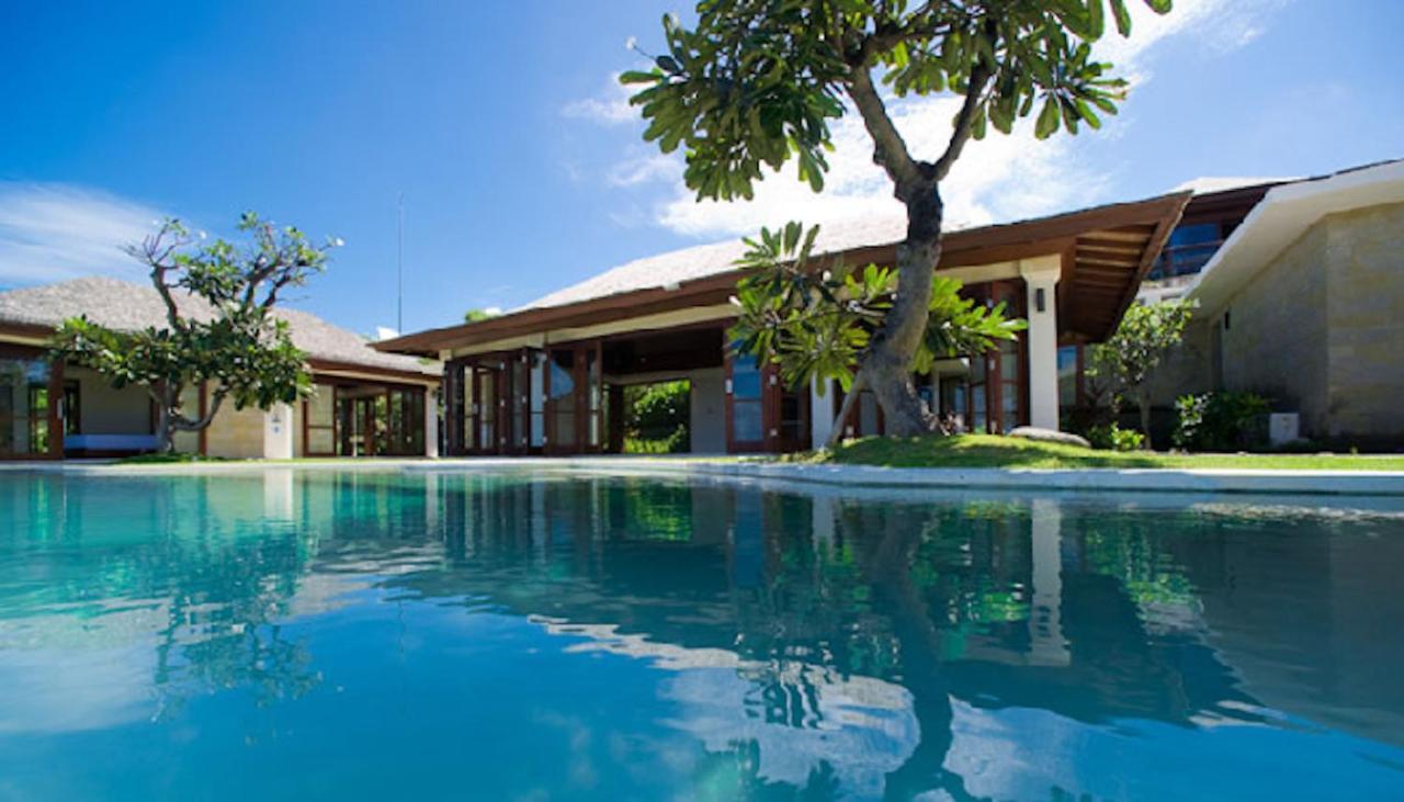 Forever Bali Villas นูซาดูอา ภายนอก รูปภาพ