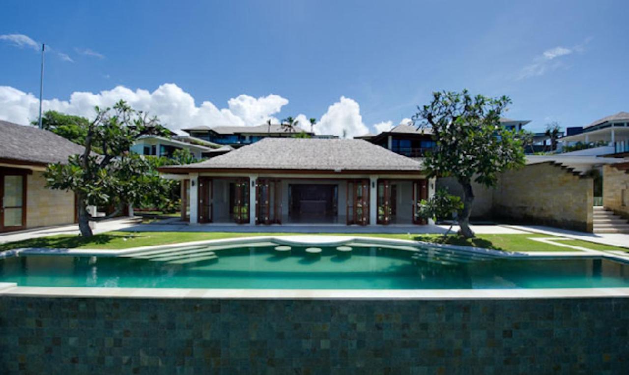 Forever Bali Villas นูซาดูอา ภายนอก รูปภาพ