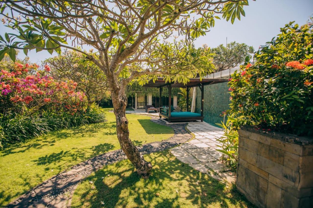 Forever Bali Villas นูซาดูอา ภายนอก รูปภาพ